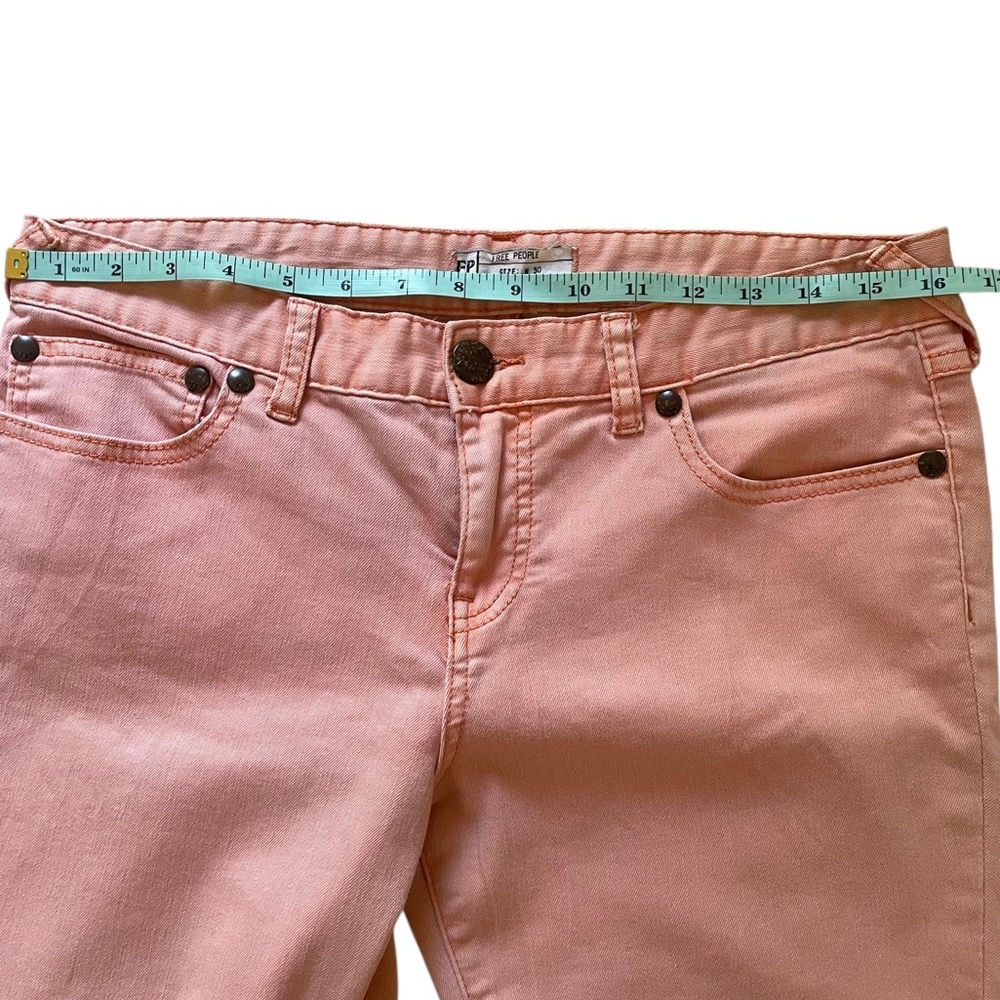Free People Peach Skinny, mid rise Jeans, Ankle zipper, size 30 - Picture 5 of 7